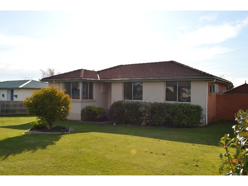 38 Morris Avenue, Devonport TAS 7310