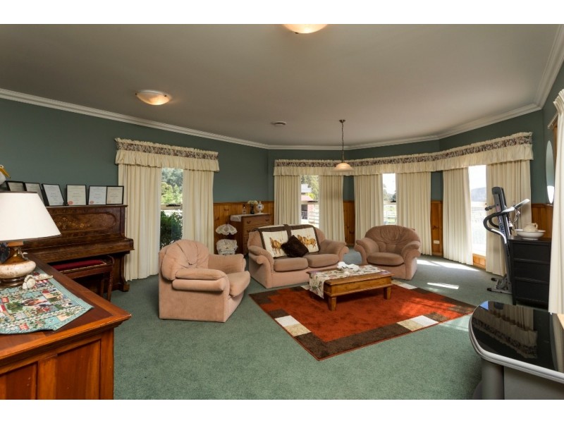 16 Hillside Court, South Spreyton TAS 7310