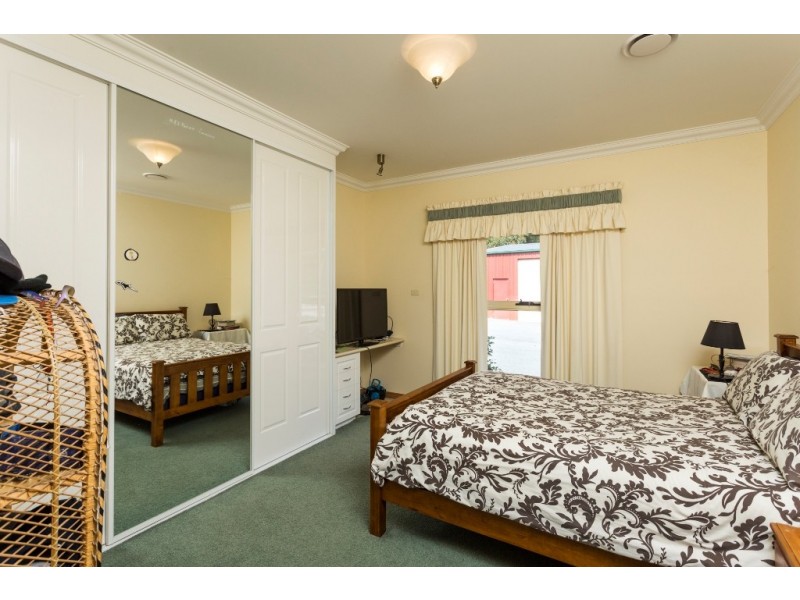 16 Hillside Court, South Spreyton TAS 7310