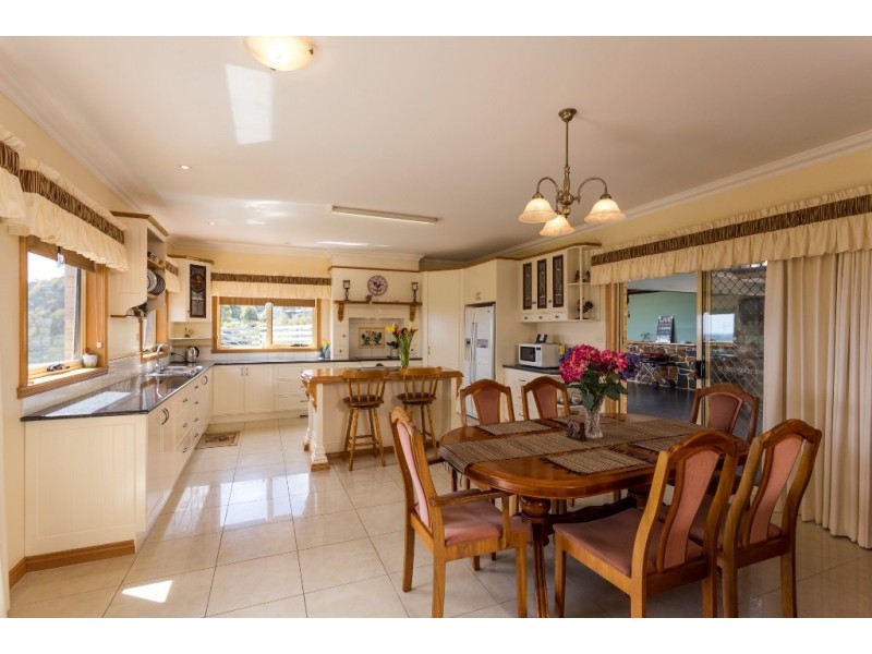 16 Hillside Court, South Spreyton TAS 7310