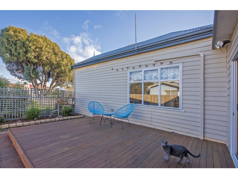 108 George Street, Devonport TAS 7310