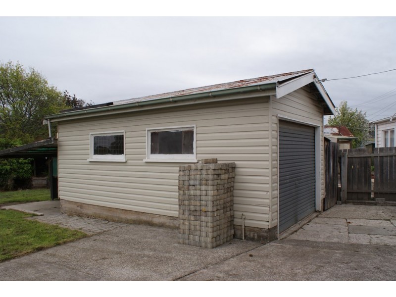7 Middle Road, Devonport TAS 7310