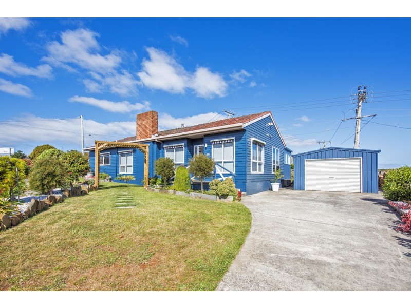 66 Middle Road, Devonport TAS 7310
