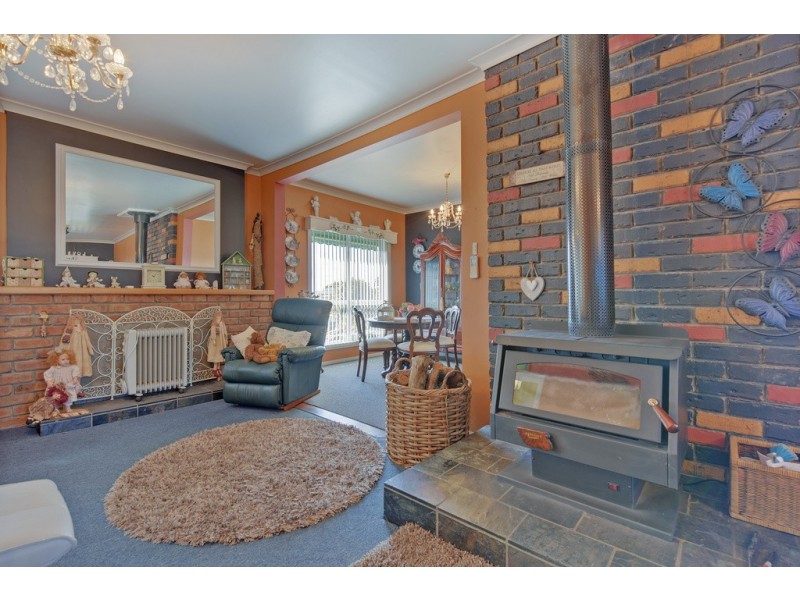 66 Middle Road, Devonport TAS 7310