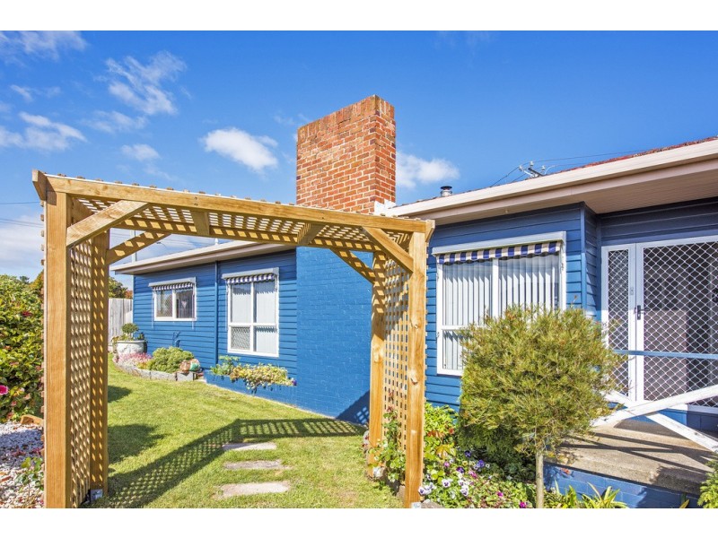 66 Middle Road, Devonport TAS 7310