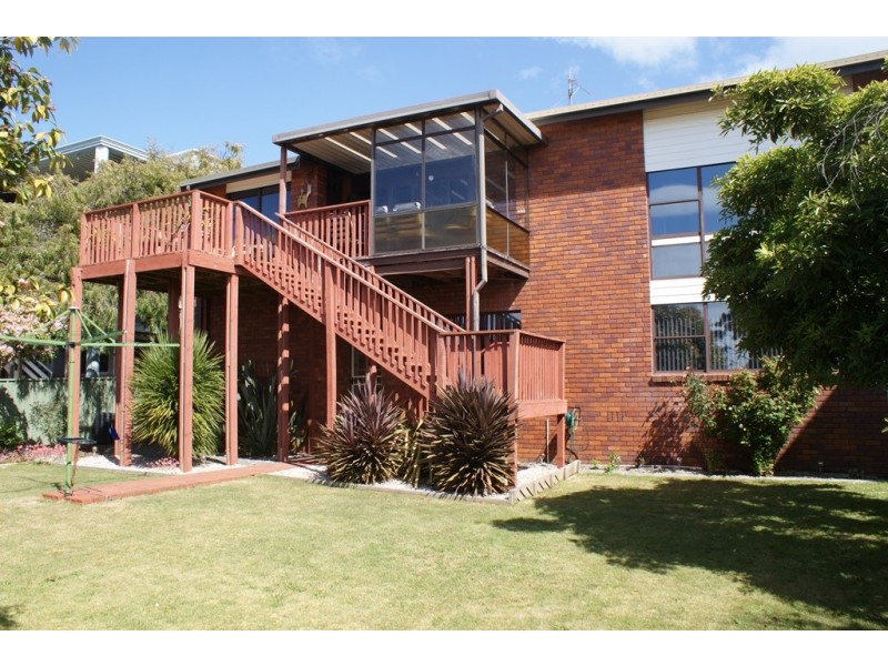 3 Monash Court, Devonport TAS 7310