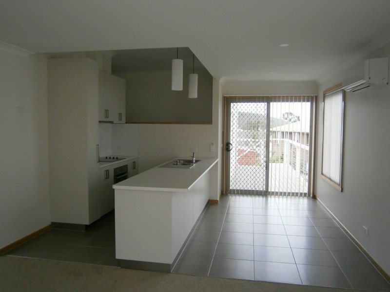 2/134 River Road, Ambleside TAS 7310