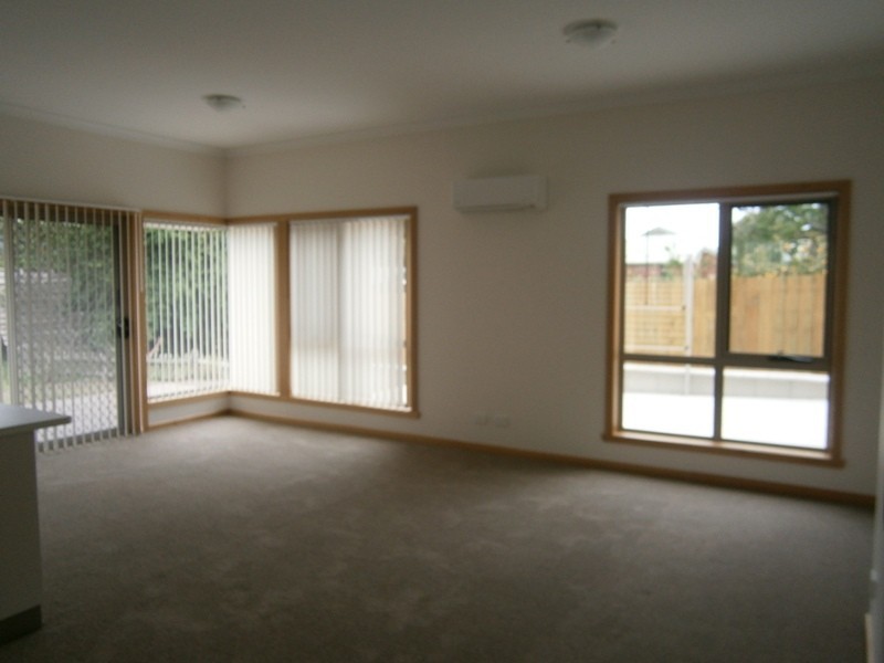 4/134 River Road, Ambleside TAS 7310