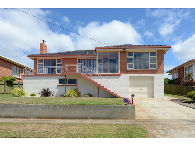 13 Croft Avenue, Devonport TAS 7310