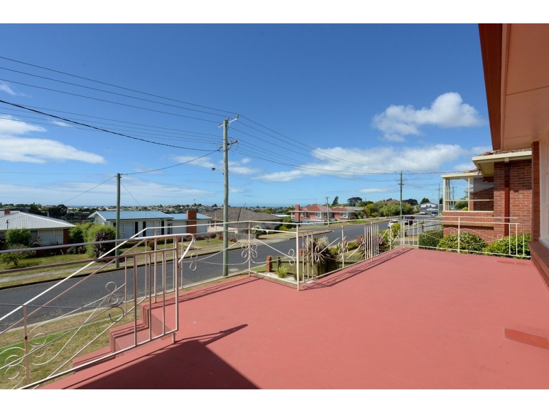 13 Croft Avenue, Devonport TAS 7310