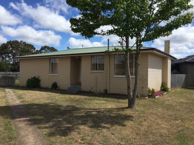 44 Chichester Drive, Devonport TAS 7310