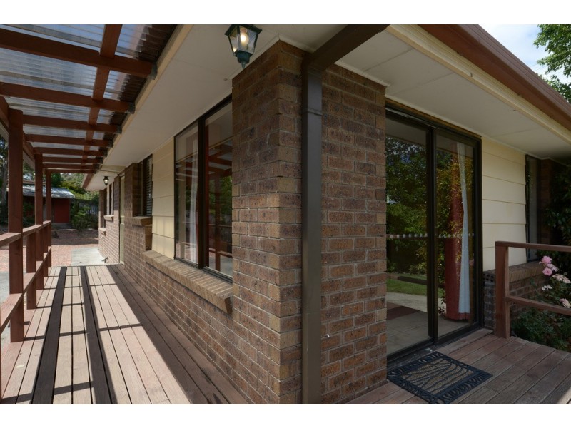 81 Lawrence Drive, Devonport TAS 7310