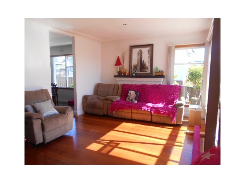 10 Highview Crescent, Devonport TAS 7310