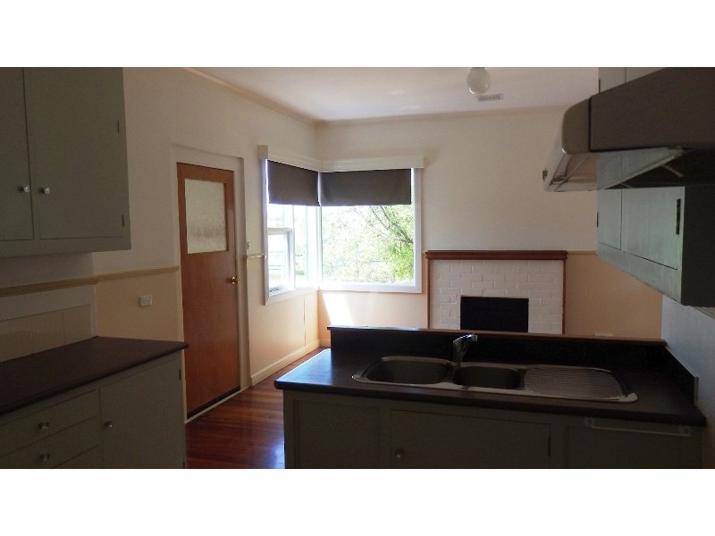 33 Sutton Street, Hillcrest TAS 7320