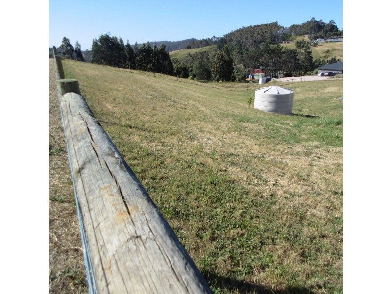 10 Truro Place, Acacia Hills TAS 7306