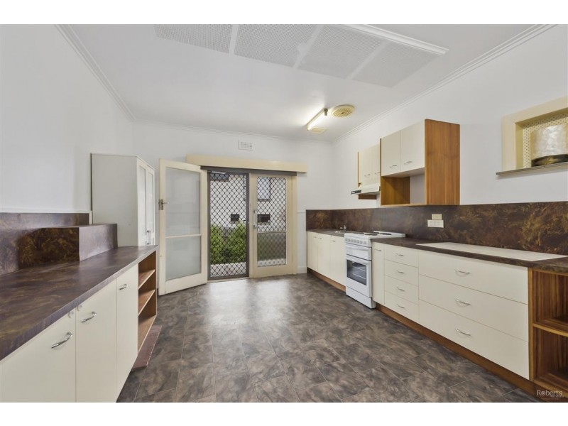 24 Sorell Street, Devonport TAS 7310