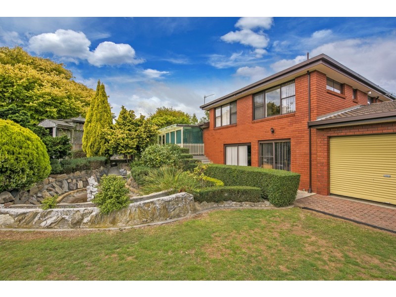 15 Oakwood Drive, Ambleside TAS 7310