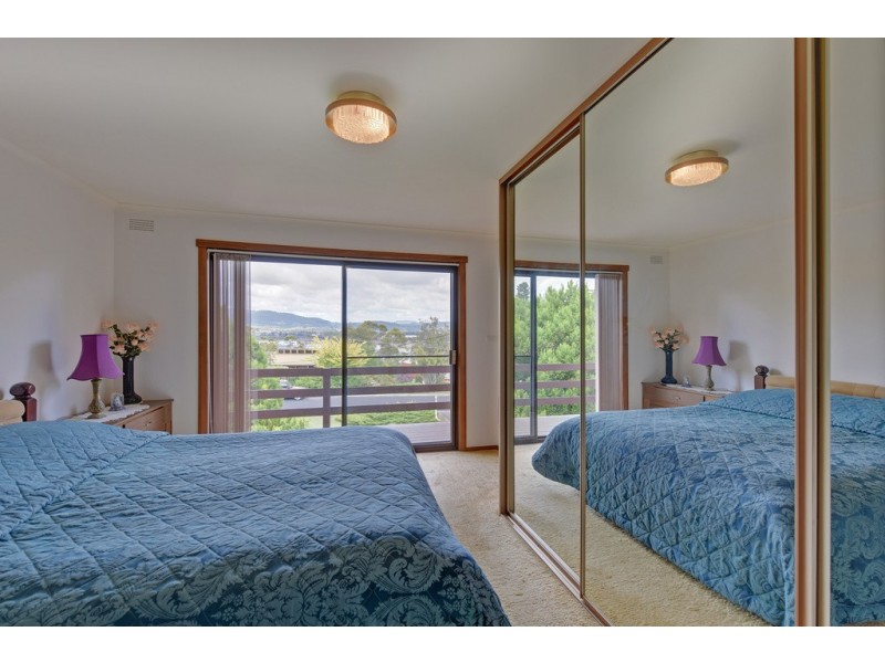 15 Oakwood Drive, Ambleside TAS 7310