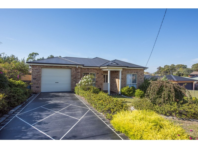 35 HIllcrest Road, Devonport TAS 7310