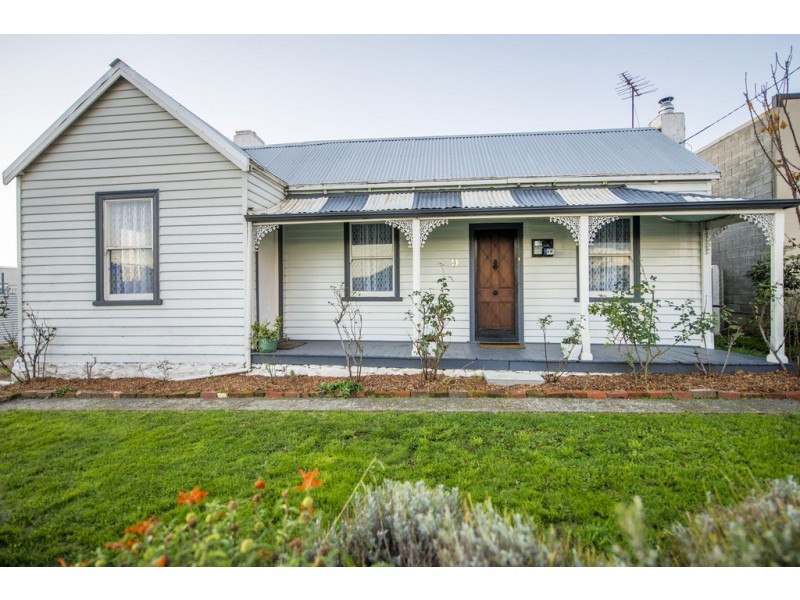 9 Douglas Street, East Devonport TAS 7310