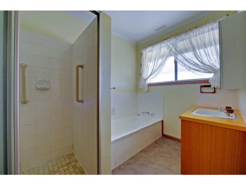 21 Greenway Avenue, Devonport TAS 7310