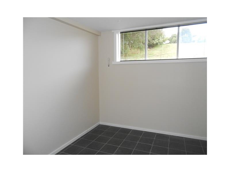 47 Blackwood Parade, Romaine TAS 7320