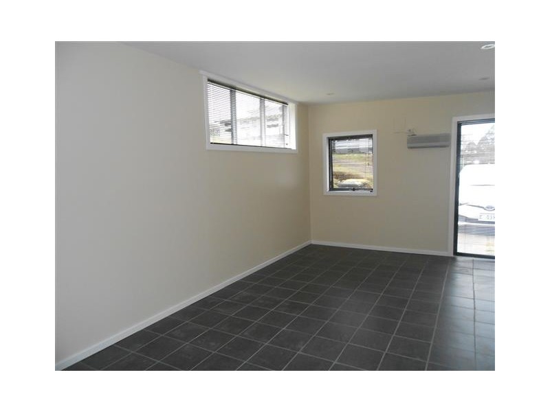 47 Blackwood Parade, Romaine TAS 7320