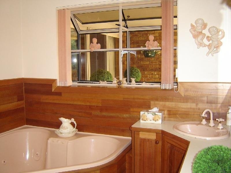 28 River Road, Ambleside TAS 7310