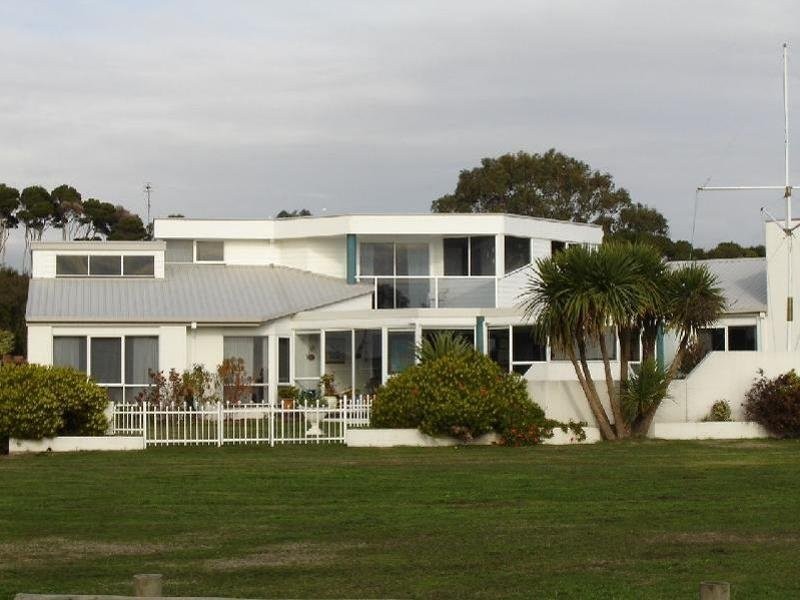 2 Clare Court, Devonport TAS 7310
