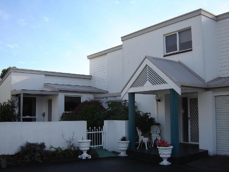 2 Clare Court, Devonport TAS 7310