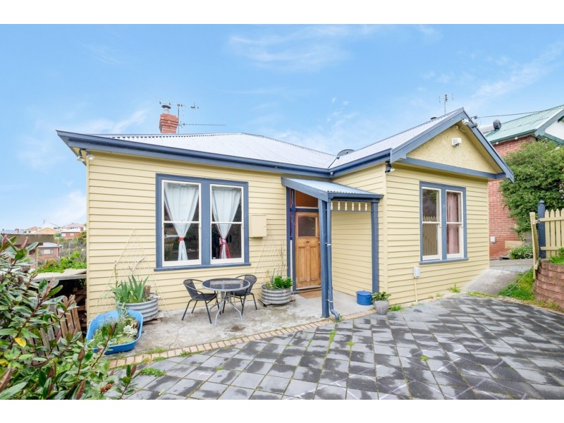 16 Summerhill Road, West Hobart TAS 7000