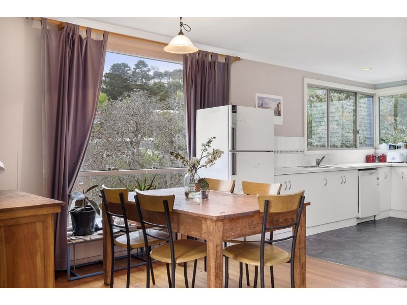 16 Summerhill Road, West Hobart TAS 7000