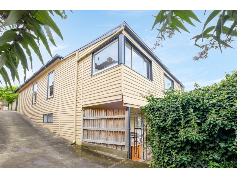 16 Summerhill Road, West Hobart TAS 7000