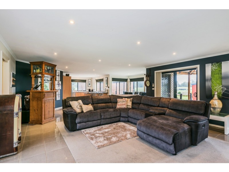 211 Clifton Beach Road, Clifton Beach TAS 7020