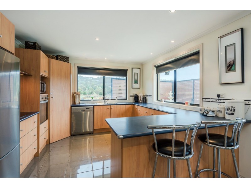 211 Clifton Beach Road, Clifton Beach TAS 7020
