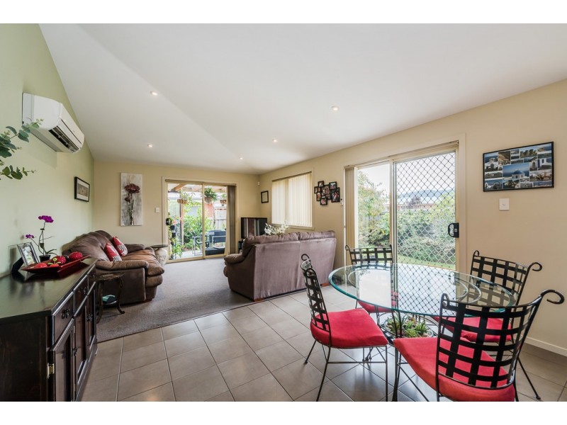 8 Ralph Terrace, Rokeby TAS 7019