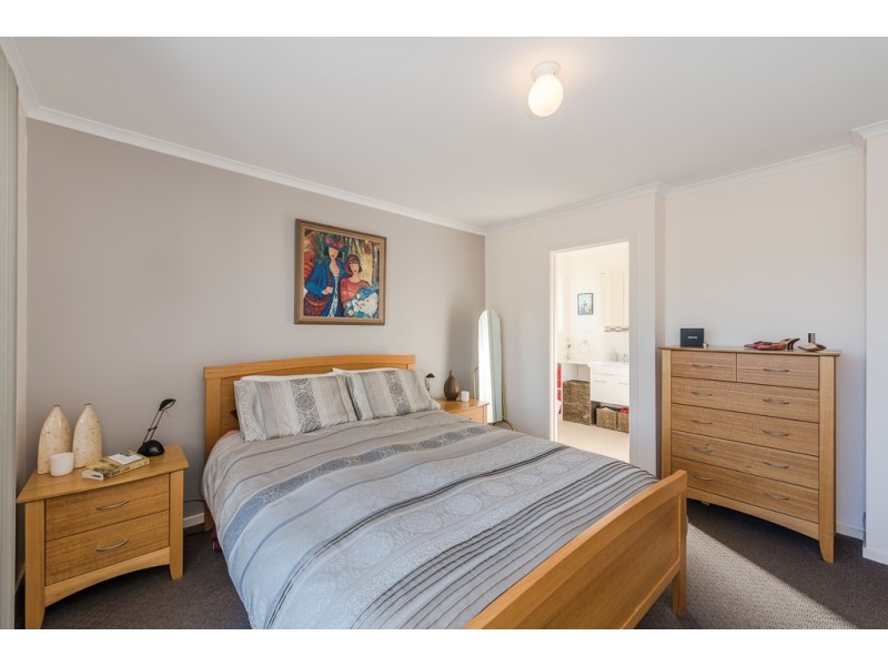 34 Cavenor Drive, Rokeby TAS 7019