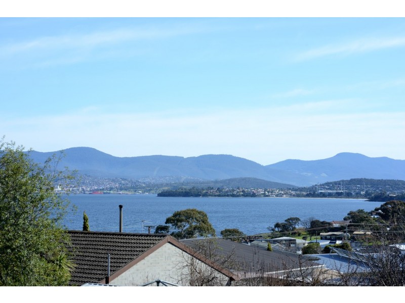 155 Carella Street, Howrah TAS 7018