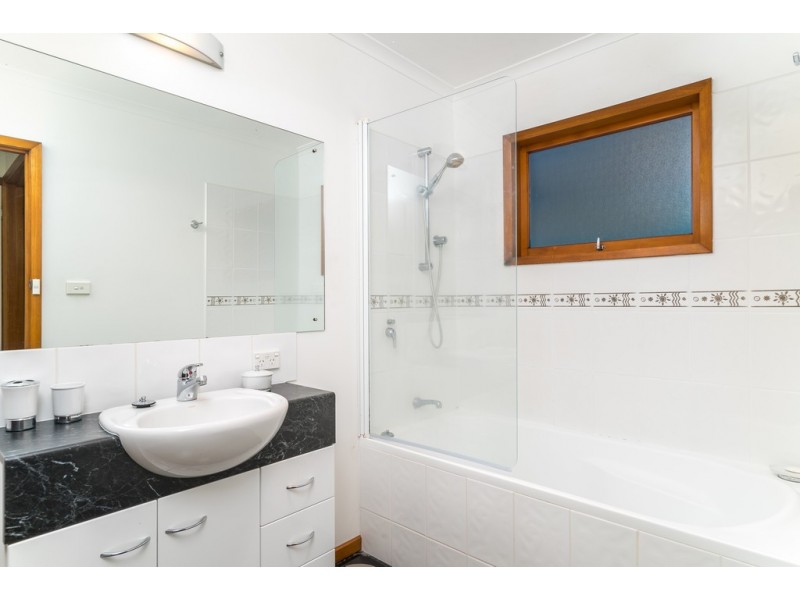 70 Crystal Downs Drive, Blackmans Bay TAS 7052