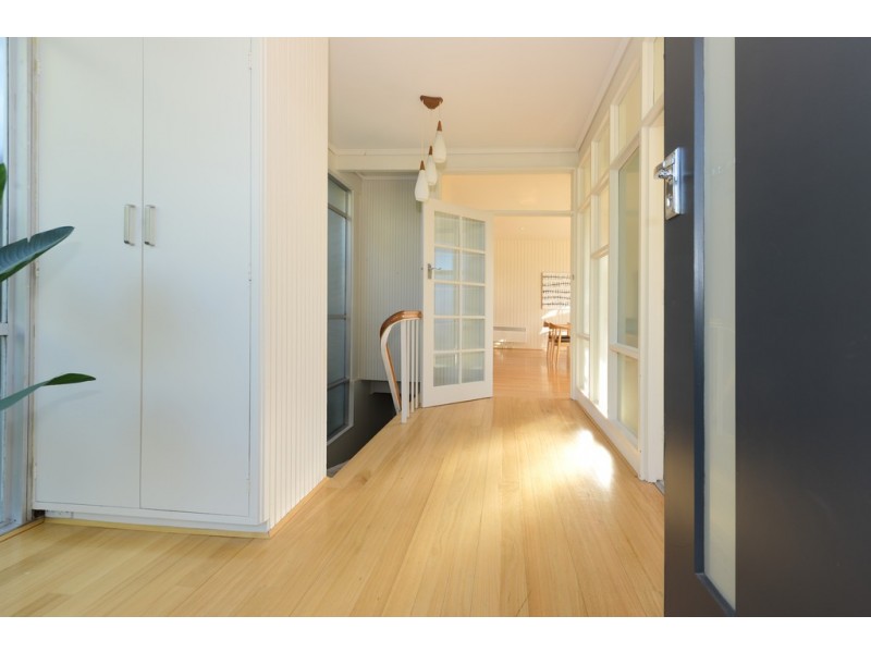 32B Maning Avenue, Sandy Bay TAS 7005