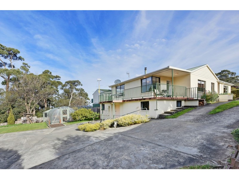32 Jenkins Street, Taroona TAS 7053
