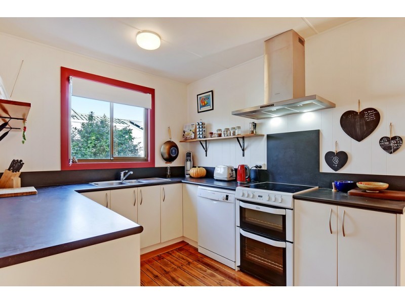 32 Jenkins Street, Taroona TAS 7053