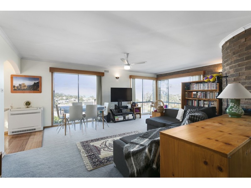 2 Diamond Drive, Blackmans Bay TAS 7052