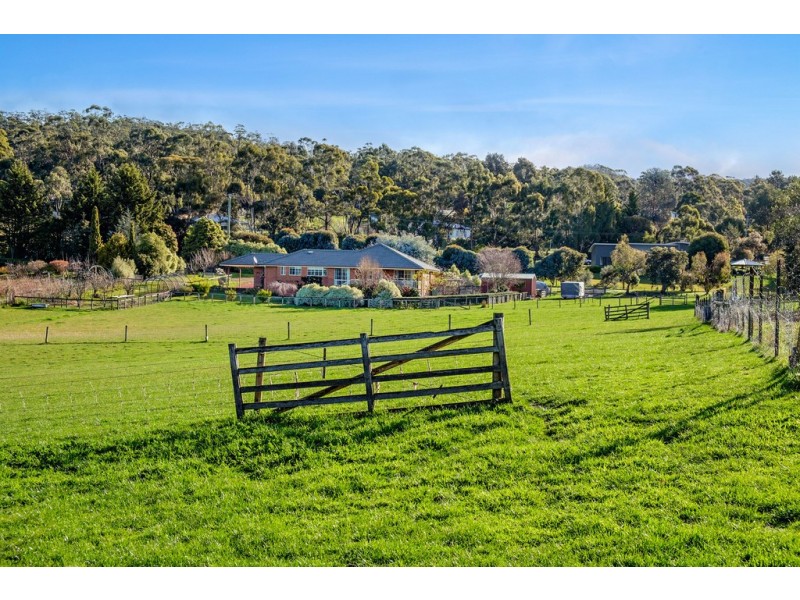 4 Blackwood Grove, Margate TAS 7054