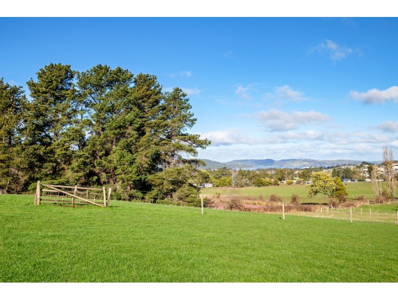 4 Blackwood Grove, Margate TAS 7054
