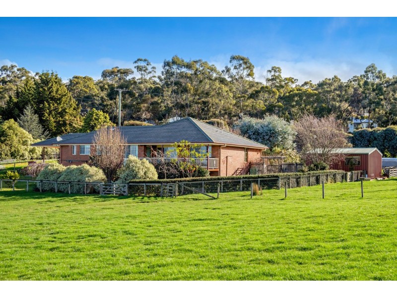 4 Blackwood Grove, Margate TAS 7054