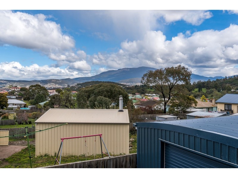 28a Heemskirk Street, Warrane TAS 7018