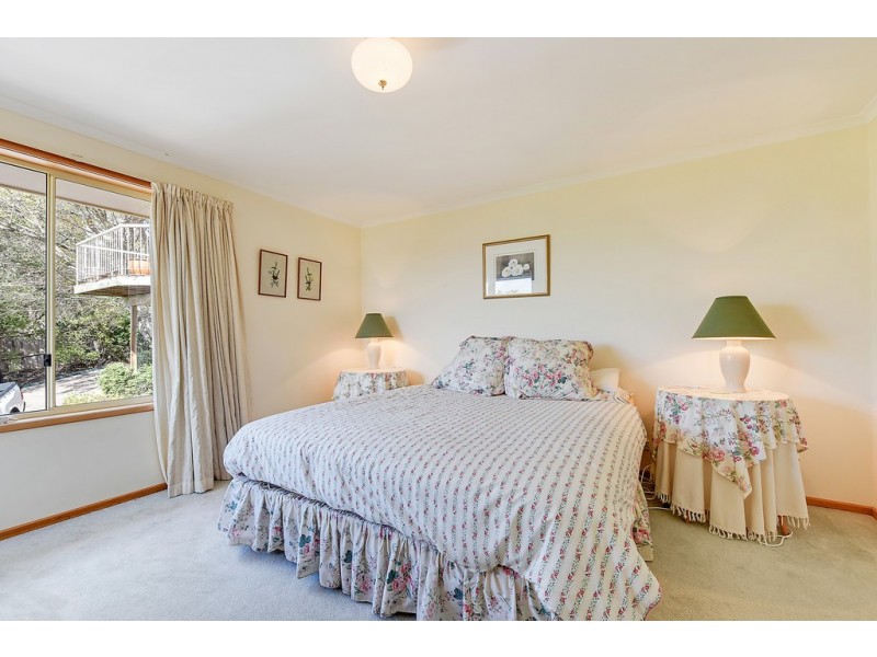 Villa 2 36 Red Chapel Avenue, Sandy Bay TAS 7005