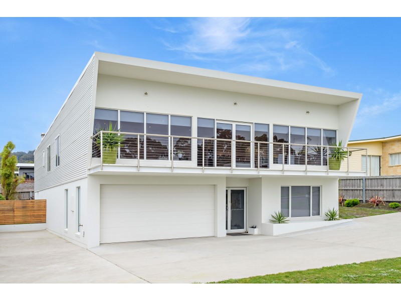 22 Staff Road, Electrona TAS 7054