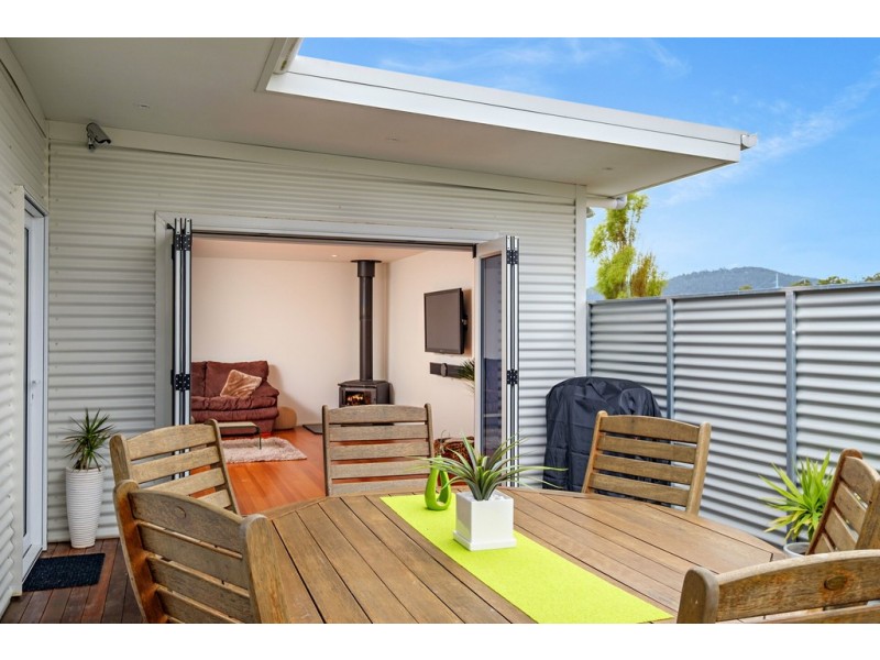 22 Staff Road, Electrona TAS 7054